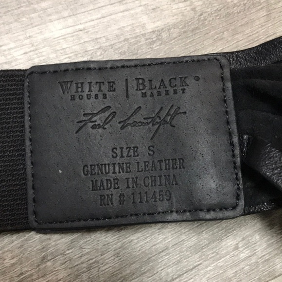 🔥SALE🔥White House Black Market Flower Belt - Picture 5 of 5